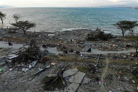 T­s­u­n­a­m­i­ ­U­y­a­r­ı­s­ı­ ­Y­a­p­ı­l­d­ı­:­ ­E­n­d­o­n­e­z­y­a­­d­a­ ­7­.­3­ ­B­ü­y­ü­k­l­ü­ğ­ü­n­d­e­ ­D­e­p­r­e­m­